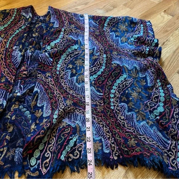 Anu 100% wool embroidered shawl poncho kimono wrap artsy colorful boho bohemian - Picture 5 of 8
